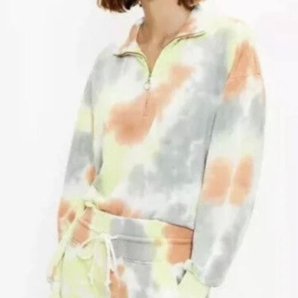 Lou & Grey tie dye quarter zip sweater small